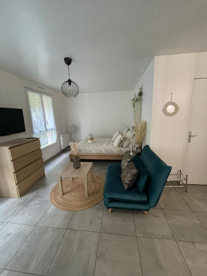 Grand Studio Neuf Aulnay-sous-Bois Bagian luar foto